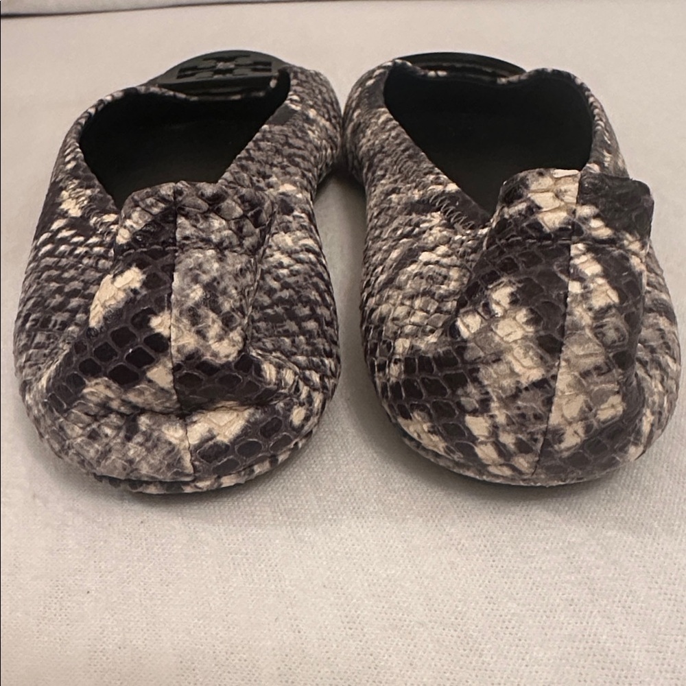 Tory Burch Black & Cream Snake Pattern Ballet Flats Roccia Snake Python Womens 6 - Picture 11 of 15